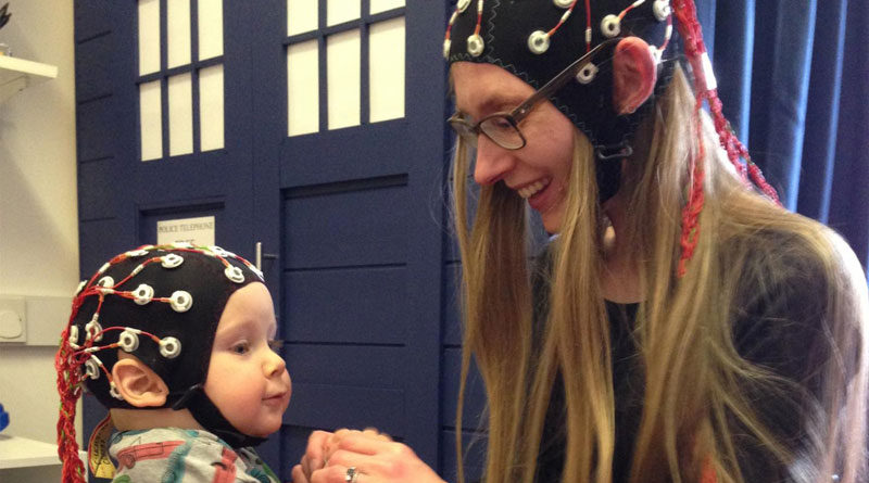 Los cerebros de las madres y sus bebés funcionan en red