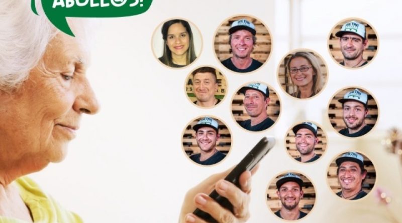 Trabajadores de una fábrica de pallets de Bahía Blanca ofrecen una línea telefónica para charlar con abuelos