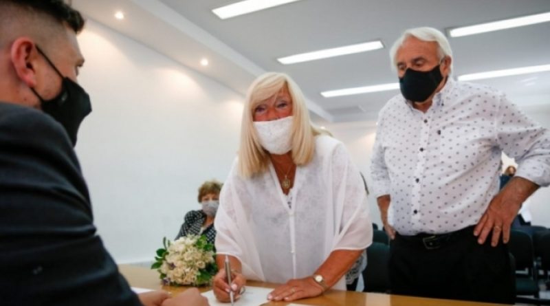 Se habilitaron los casamientos con barbijo y sin invitados