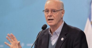 Gollán planteó la necesidad de tomar “medidas drásticas” ante la situación sanitaria