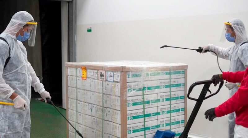 Se confirmó la llegada de un millón de dosis de la vacuna Sinopharm