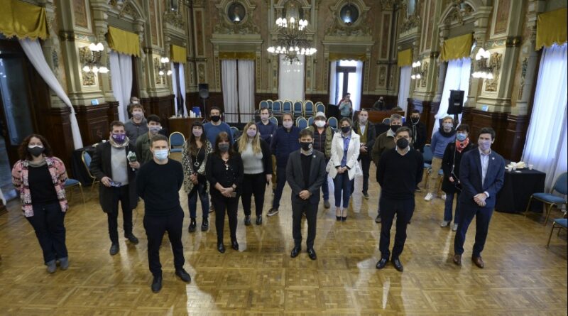 Kicillof saludó a los trabajadores de prensa en su día