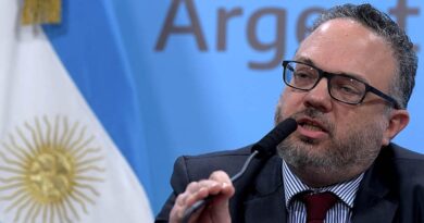El Gobierno lanzó «Súper Cerca», que contará con 70 productos a precios fijos