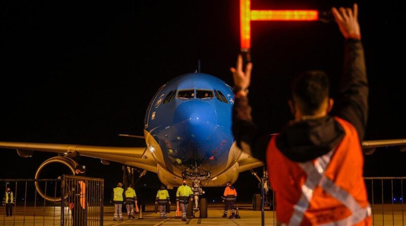 Llegó a Moscú otro vuelo de Aerolíneas Argentinas en busca de vacunas Sputnik V