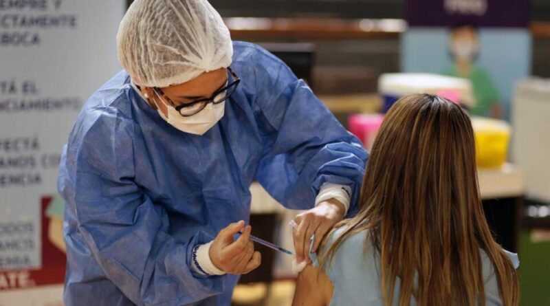 Estados Unidos firmó con Argentina la donación de millones de vacunas