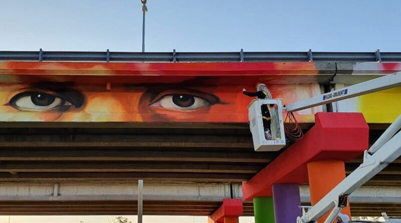 Mural en homenaje a las víctimas de Covid