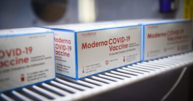 Vacunarán con Moderna a adolescentes de 12 a 17 años con factores de riesgo Vacunarán con Moderna a adolescentes de 12 a 17 años con factores de riesgo