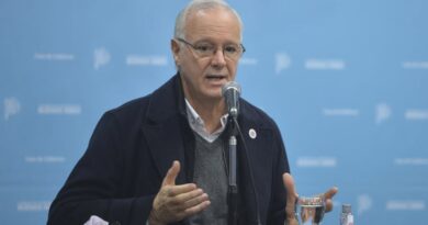 Gollan aseguró que la provincia no registra casos de la variante Delta