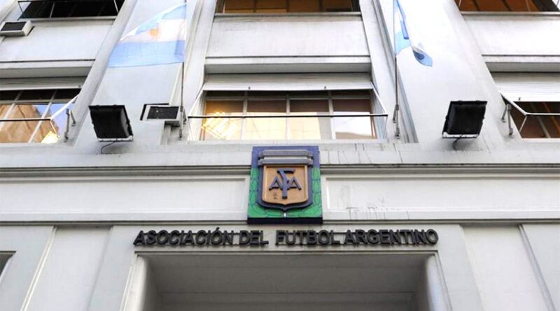 AFA: Investigan evasión en la transferencia de jugadores