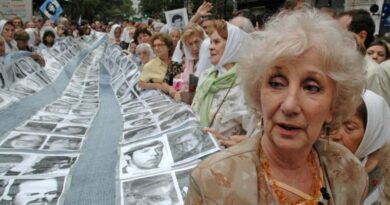 Carlotto: «Hoy brindamos por esta democracia que es la más larga de nuestra historia»