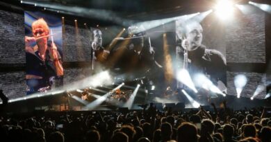 De la mano de Zeta y Charly Alberti, Soda Stereo da las «gracias totales»