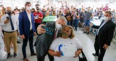 El Gobierno acelera la reconversión de planes sociales en empleo registrado