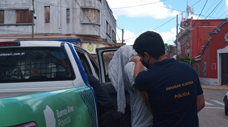 Masculino aprehendido en procedimiento antinarcóticos