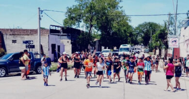 Hoy se realizó la carrera 42K en naranja