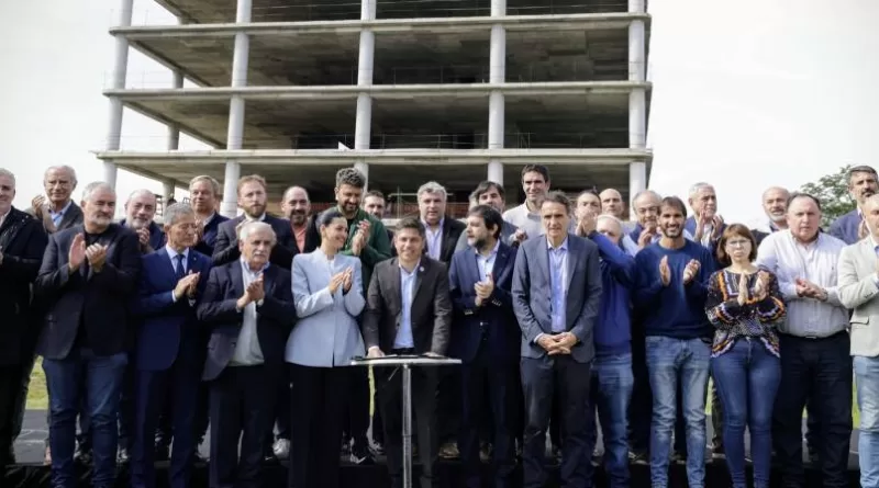 Fuertes definiciones del gobernador Kicillof sobre la paralización de la obra pública