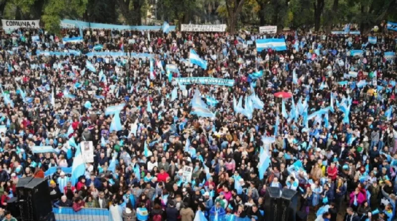 Nuevo mensaje de Cristina con duras críticas a Bullrich y al modelo económico de Milei.