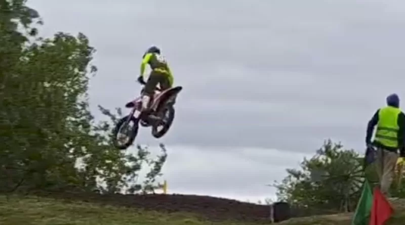 Salto vivió una jornada histórica con la final del motocross nacional