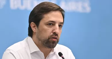Nicolás Kreplak: «Presidente Milei devuélvale los medicamentos a las y los argentinos»